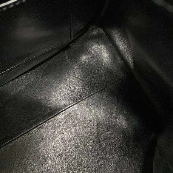 Auth Salvatore Ferragamo Vara 218375 Black Leather Handbag - Picture 14 of 16